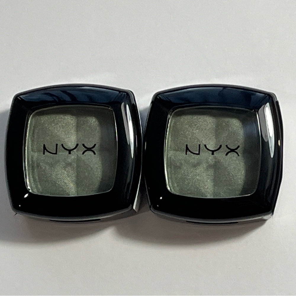 2x NYX Single Eye Shadow #ES28 Green Tea (0.11 oz)